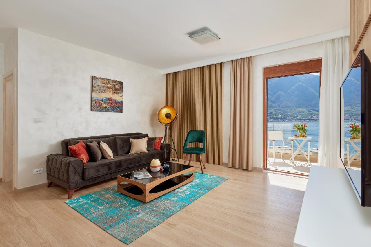 Apartment Noa With Sea View 코토르 외부 사진